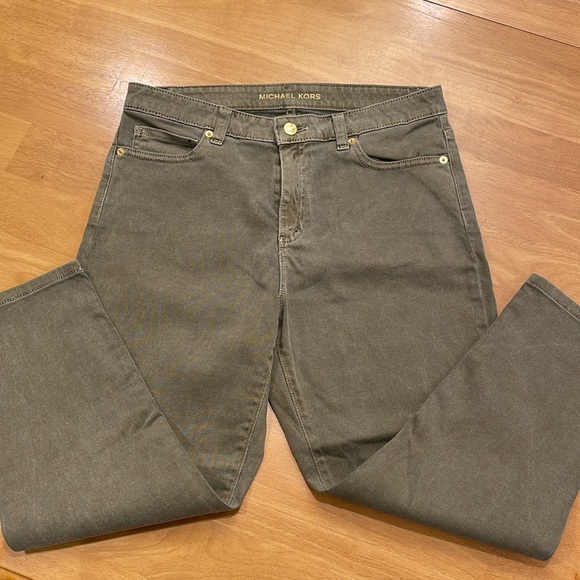 Michael Kors Izzy Cropped Skinny Jeans Size 10 MK logo  stretch Army Green Denim - Picture 2 of 9